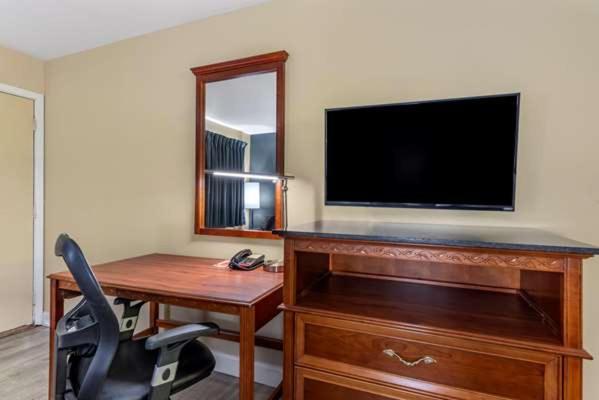 Econo Lodge Erlanger Eksteriør billede
